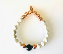 Load image into Gallery viewer, Classic white rosegold bracelet.