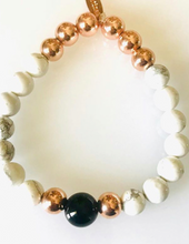 Load image into Gallery viewer, Classic white rosegold bracelet.