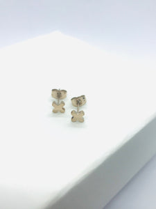 Luxe Kisses Earrings