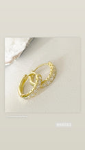 Load image into Gallery viewer, Diamanté Belle
