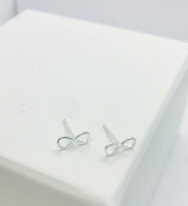 Infinity studs