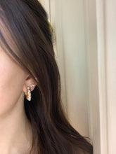 Load image into Gallery viewer, Stefania Hoops
